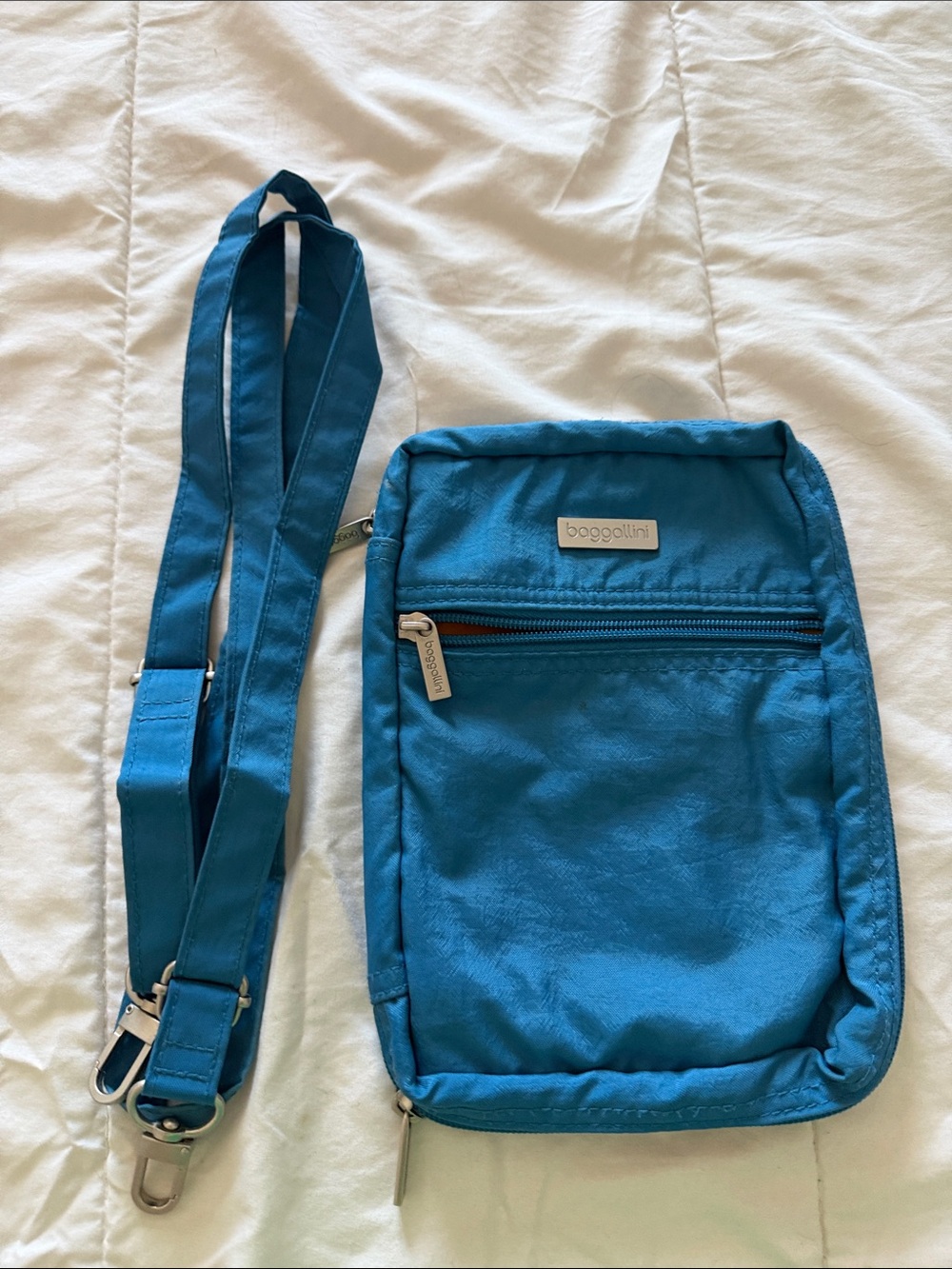 Baggallini Crossbody/belt bag - Picture 6 of 8